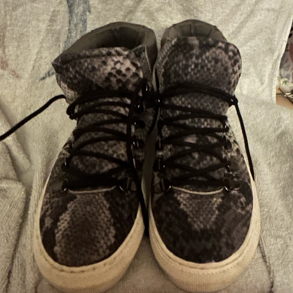 Madden Girl Sneaker Boot - Size 7